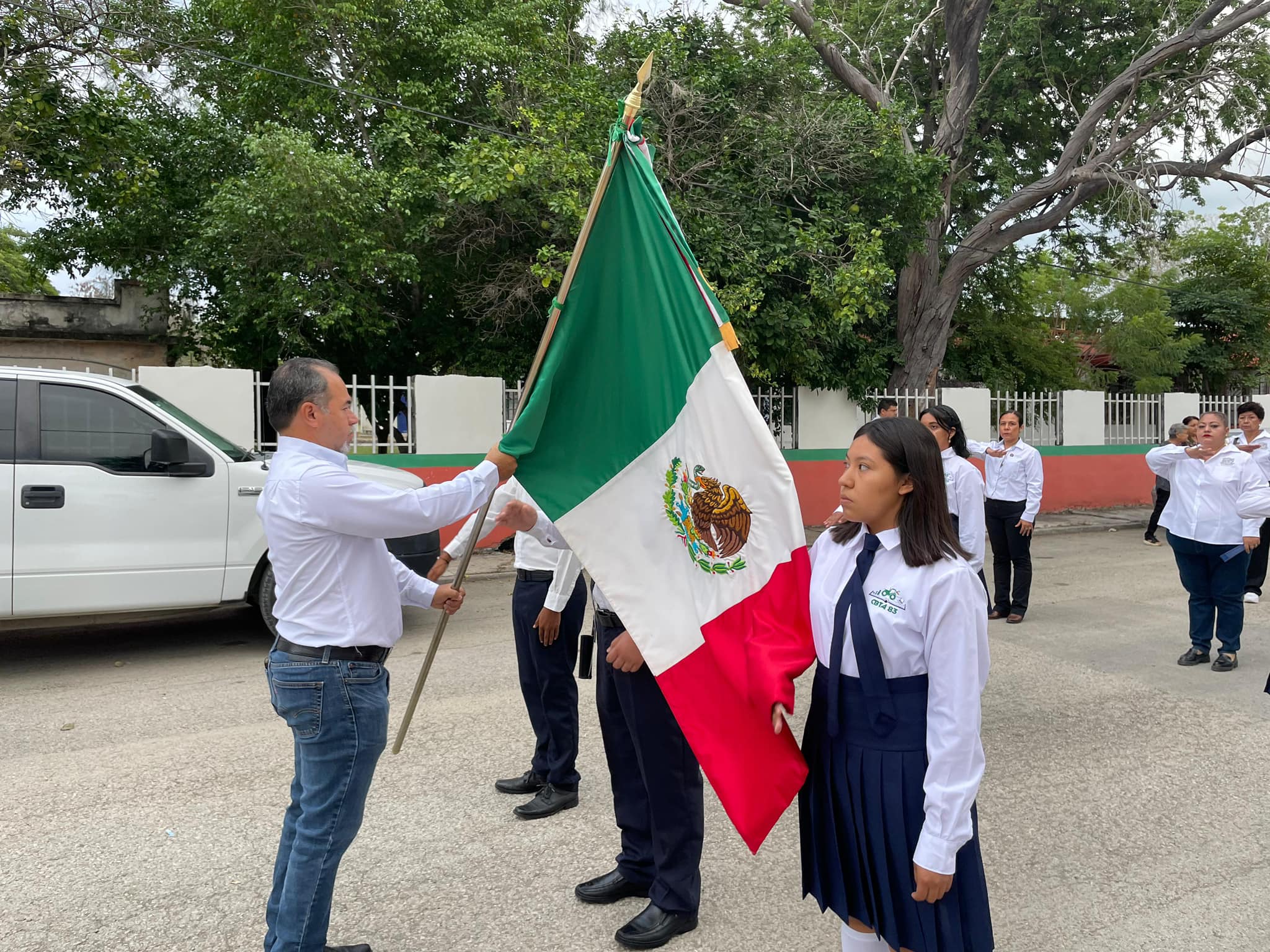 PRESIDE FRANK DE LEON AVILA, PARADA CIVICA Y EL
DESFILE DE LA REVOLUCION MEXICANA EN GOMEZ FARIAS,