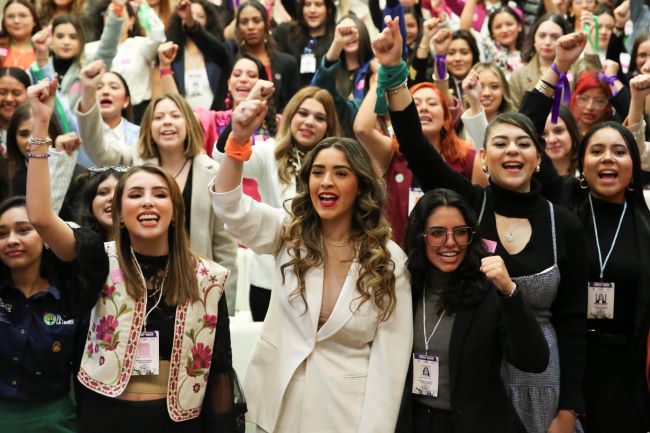 Primer Parlamento de Mujeres Jóvenes en el Senado de la República